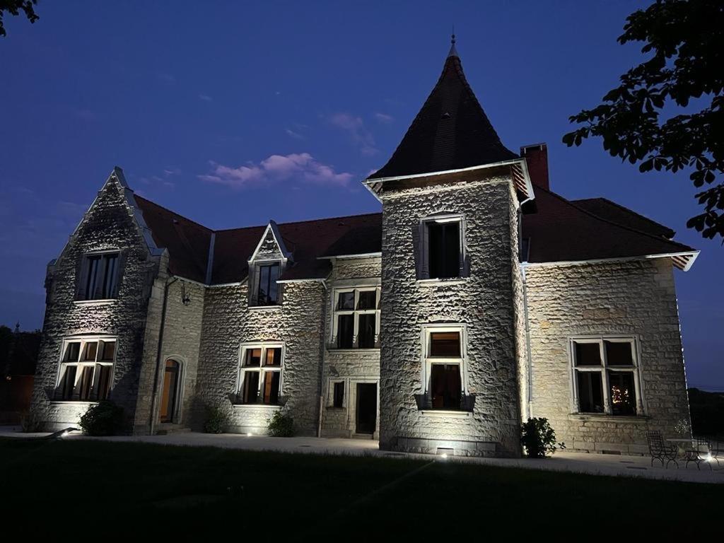 Chambres Au Chateau Du Mouillat Saint-Clair-de-la-Tour Exteriör bild